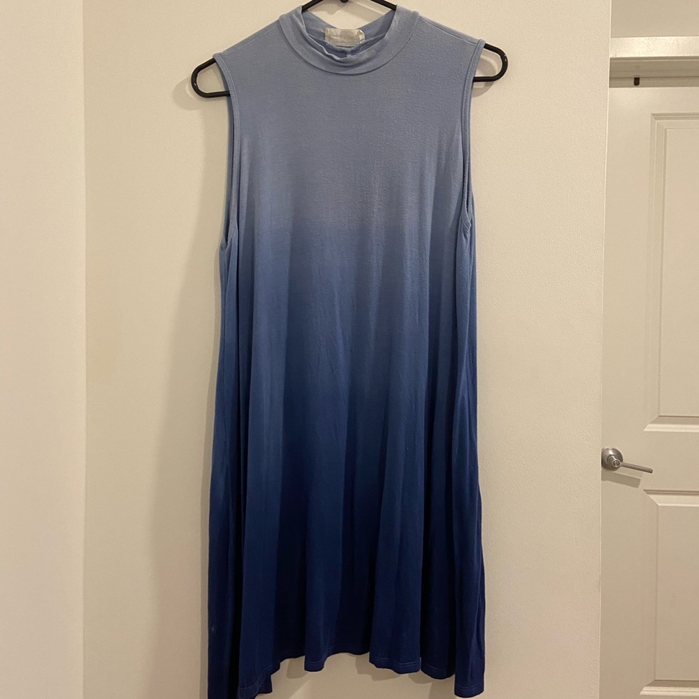 Flowy gradient dress